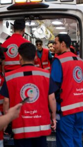 e8c32d85-6ba1-4c07-9fdd-a223b5881ed0-169x300 الهلال الأحمر يحتفي باليوم العالمي في الباحة بفعاليات إنسانية، توعوية، وتطوعية*