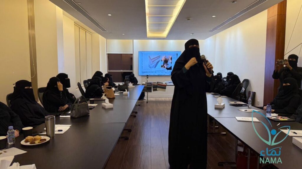 2-31-1024x575 اختتام دورة "فن احتراف الديكور الداخلي" ضمن "انطلاقة نماء" بجازان..